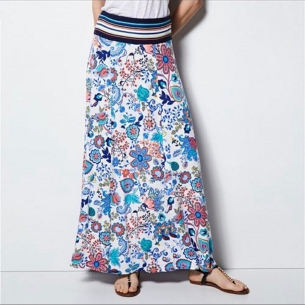 NWT maxi with bright paisley design